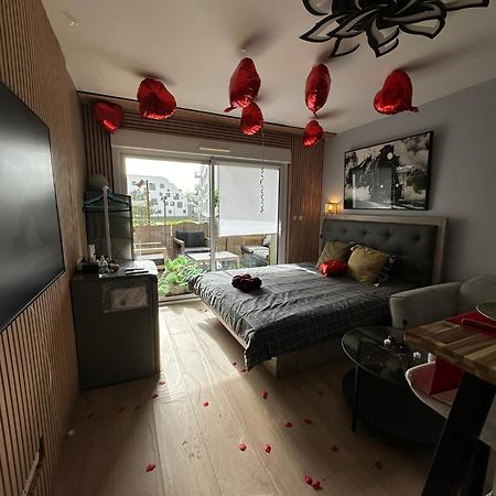 Love Room Nantais Нант Екстер'єр фото