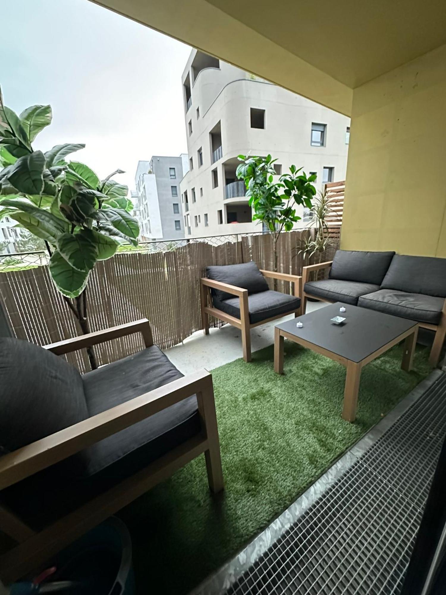 Love Room Nantais Нант Екстер'єр фото