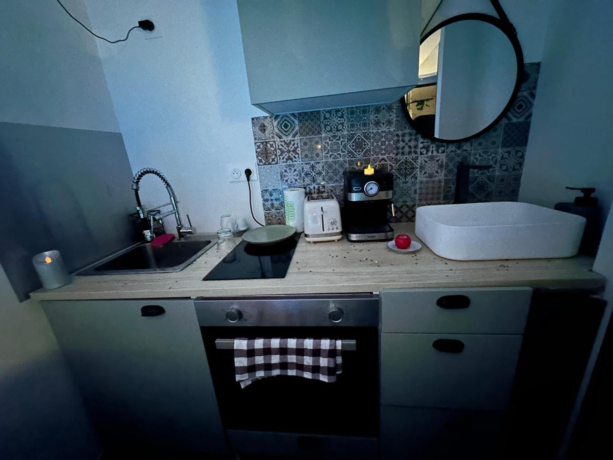 Love Room Nantais Нант Екстер'єр фото