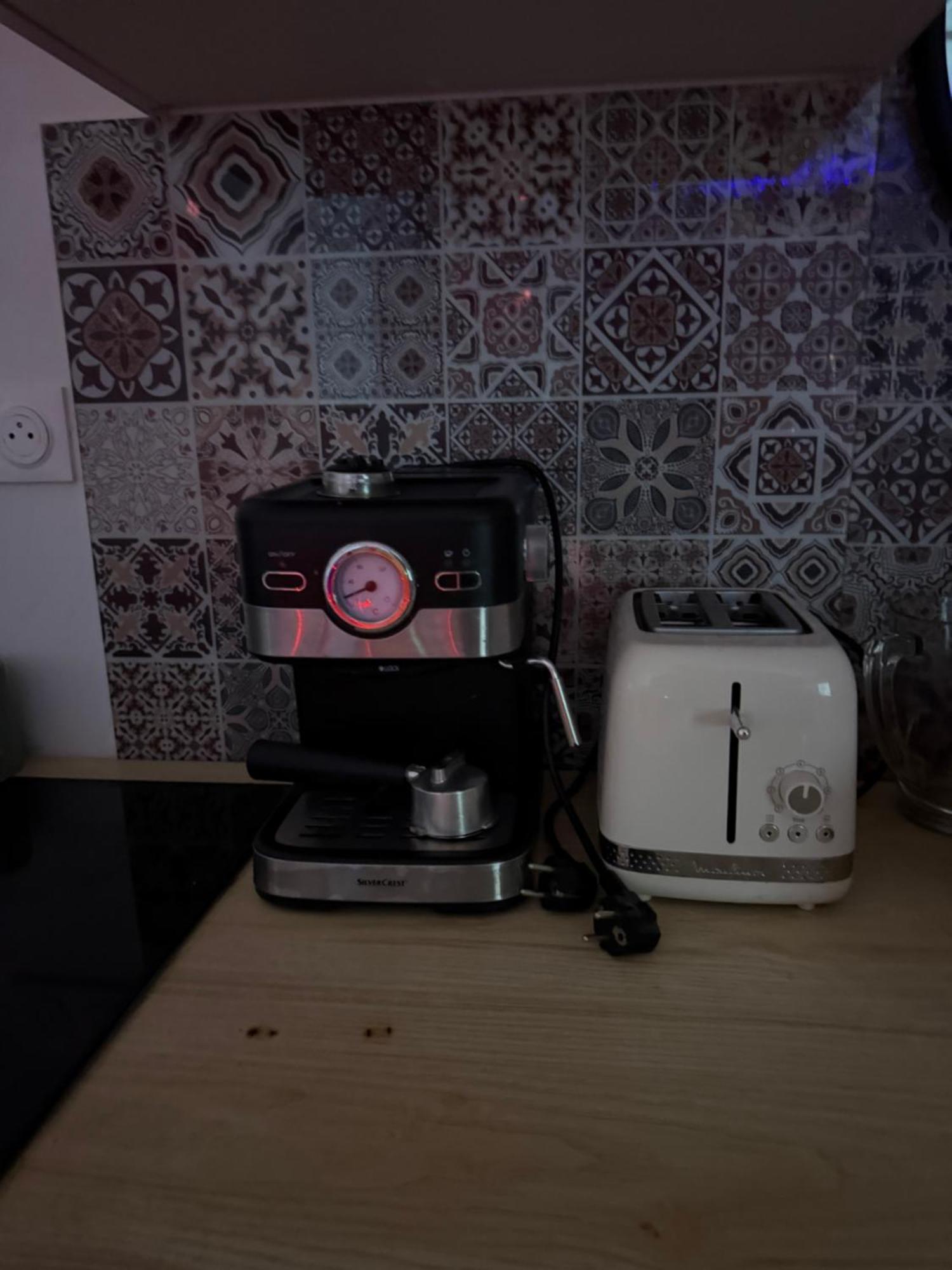 Love Room Nantais Нант Екстер'єр фото