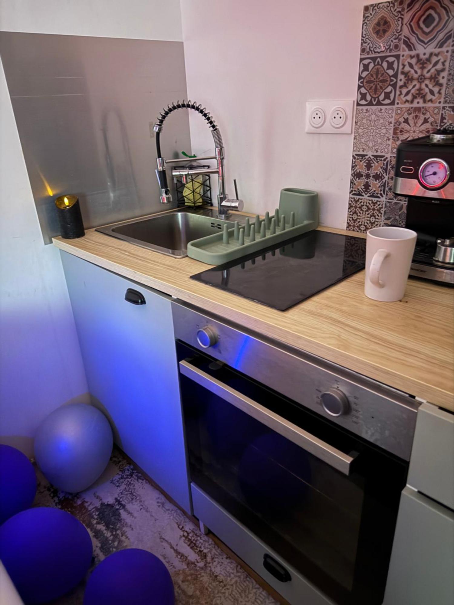 Love Room Nantais Нант Екстер'єр фото